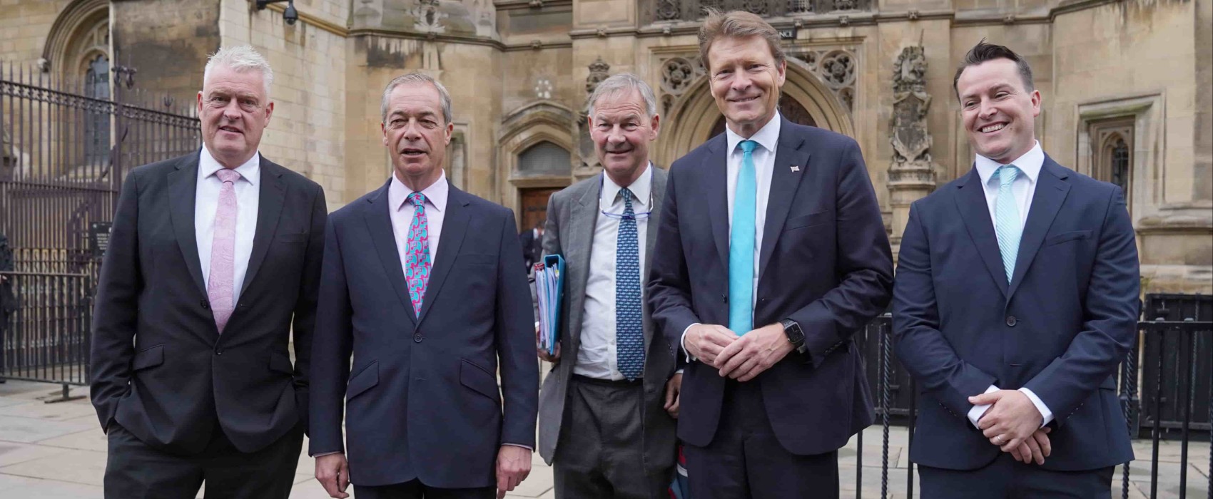 UK: Reform Suspends Rupert Lowe Amid Party Infighting