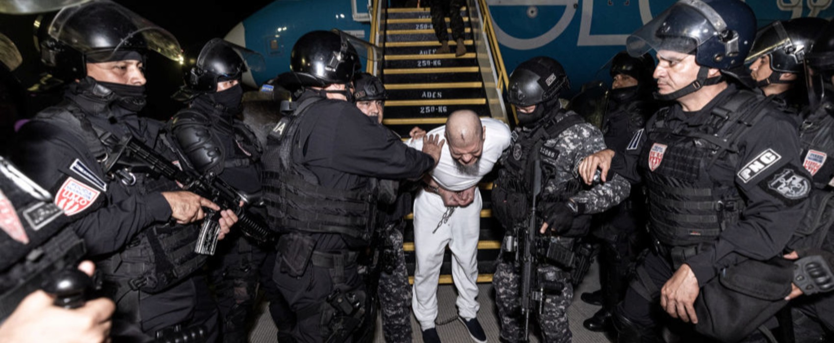 Trump Defies Court Order in Mass Deportation to El Salvador