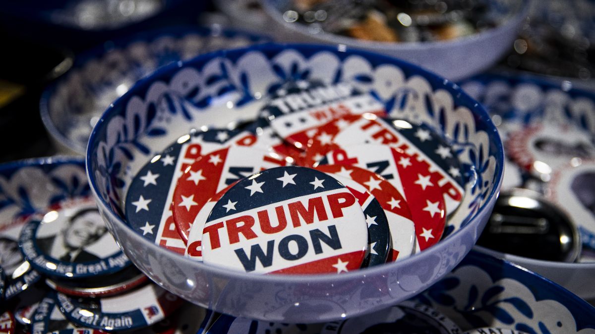 Canada: Liberal Staffers Plant MAGA-Style Buttons at Conservative Event