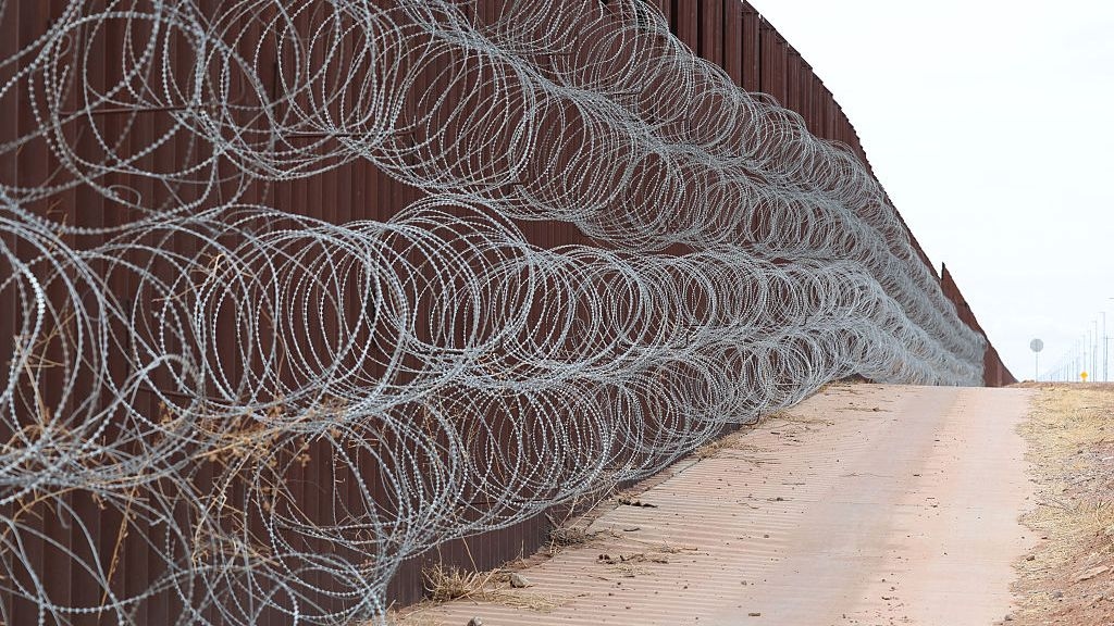 Trump Orders Military Control of Border Land to Curb Migration