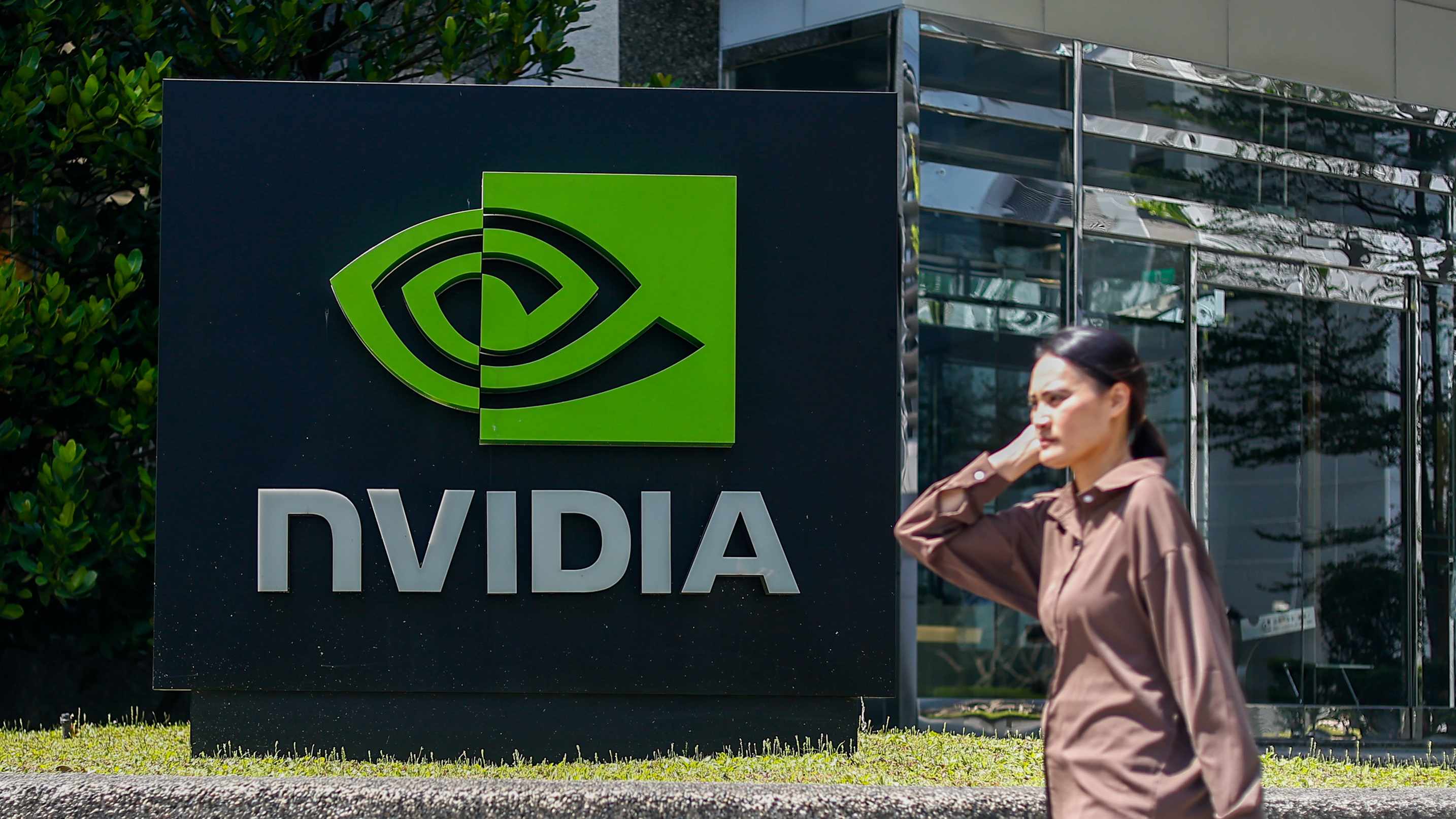 Verity - Nvidia Shares Plunge as US Restricts AI Chip Sales to China
