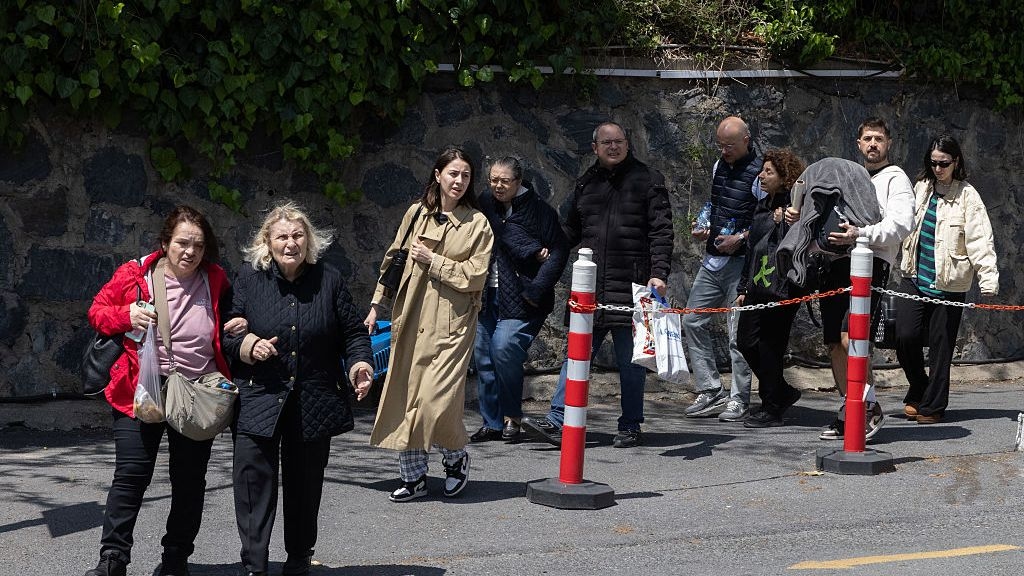 6.2 Magnitude Quake Rocks Istanbul, Over 151 Injured