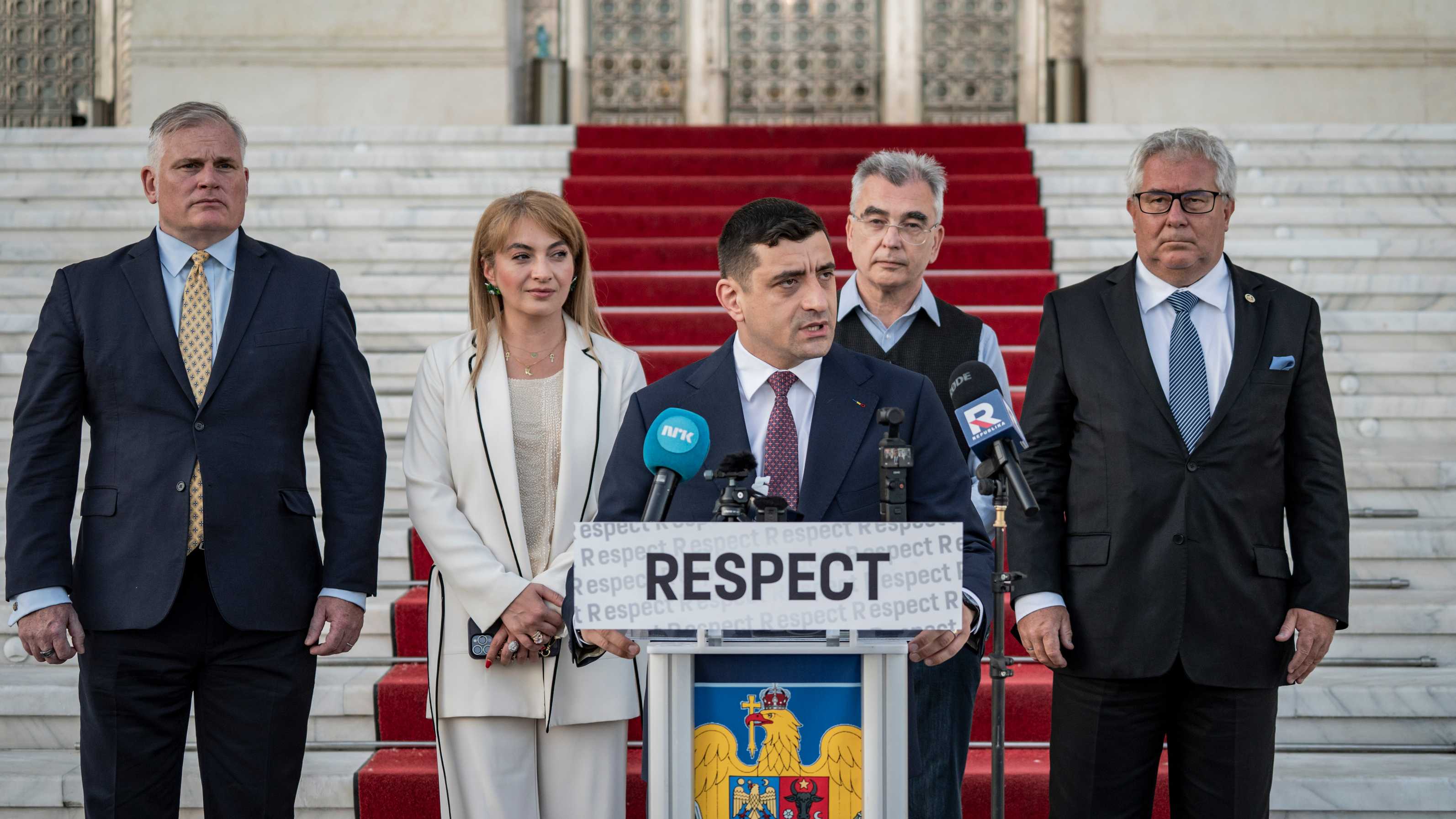 Romania: Simion Leads First Round of Presidential Rerun