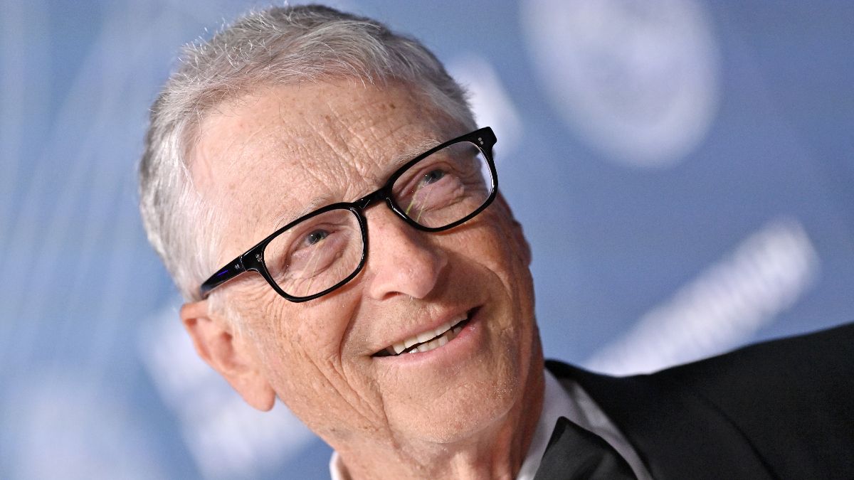 Gates to Give Away $200B Fortune, Close Foundation by 2045