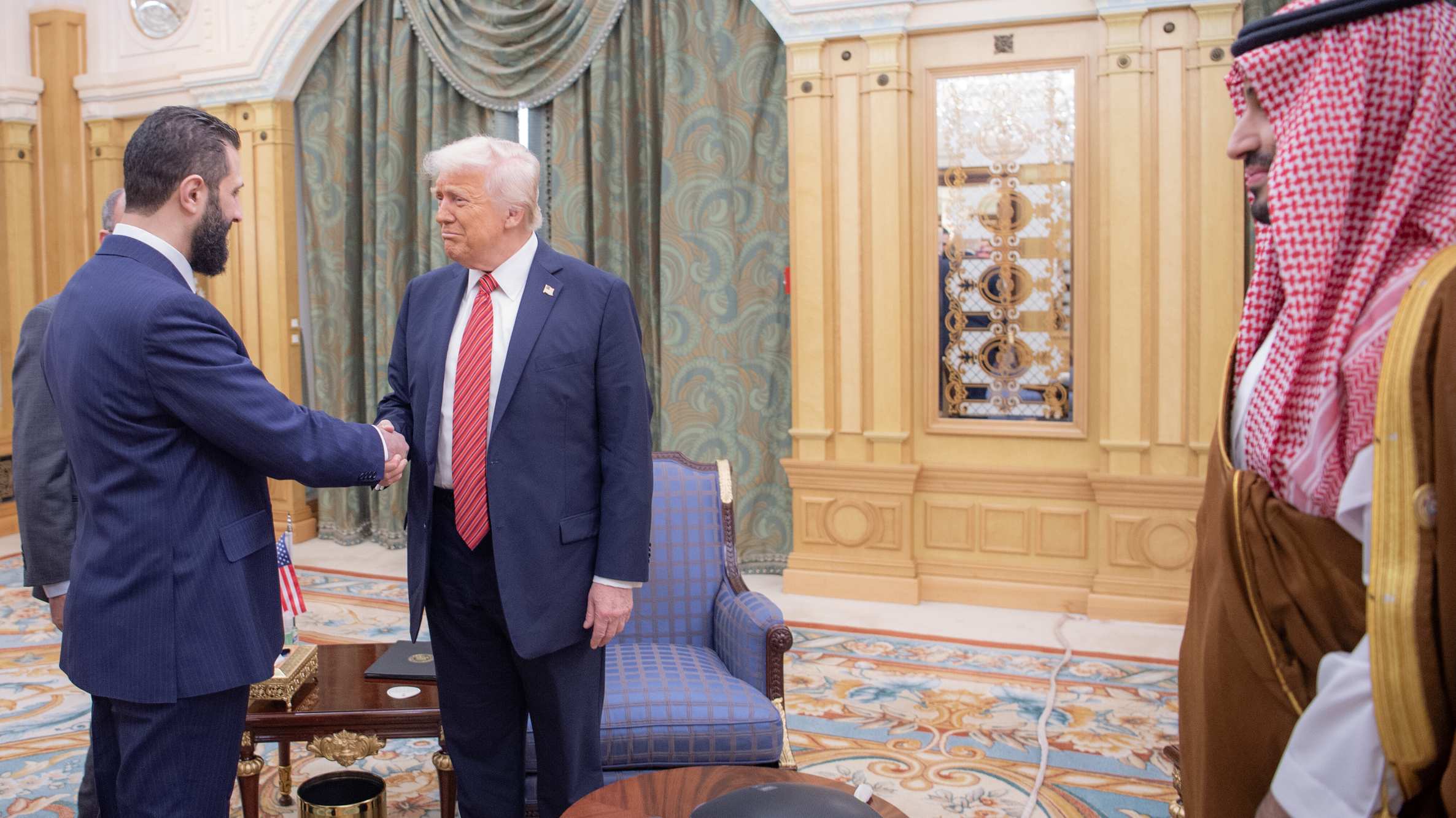 Trump Meets Syrian Leader, Lifts Sanctions in Historic Shift