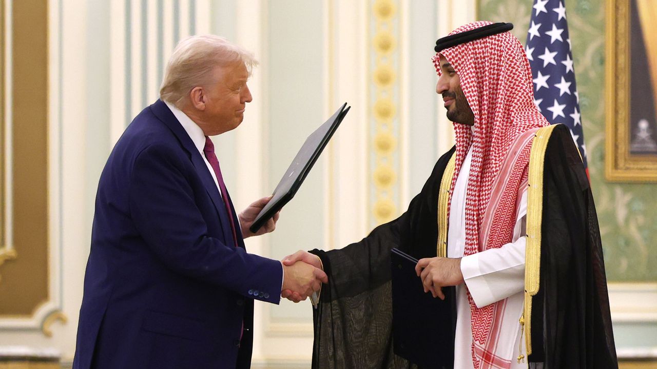 Trump Secures $2T in Gulf Deals During Middle East Tour