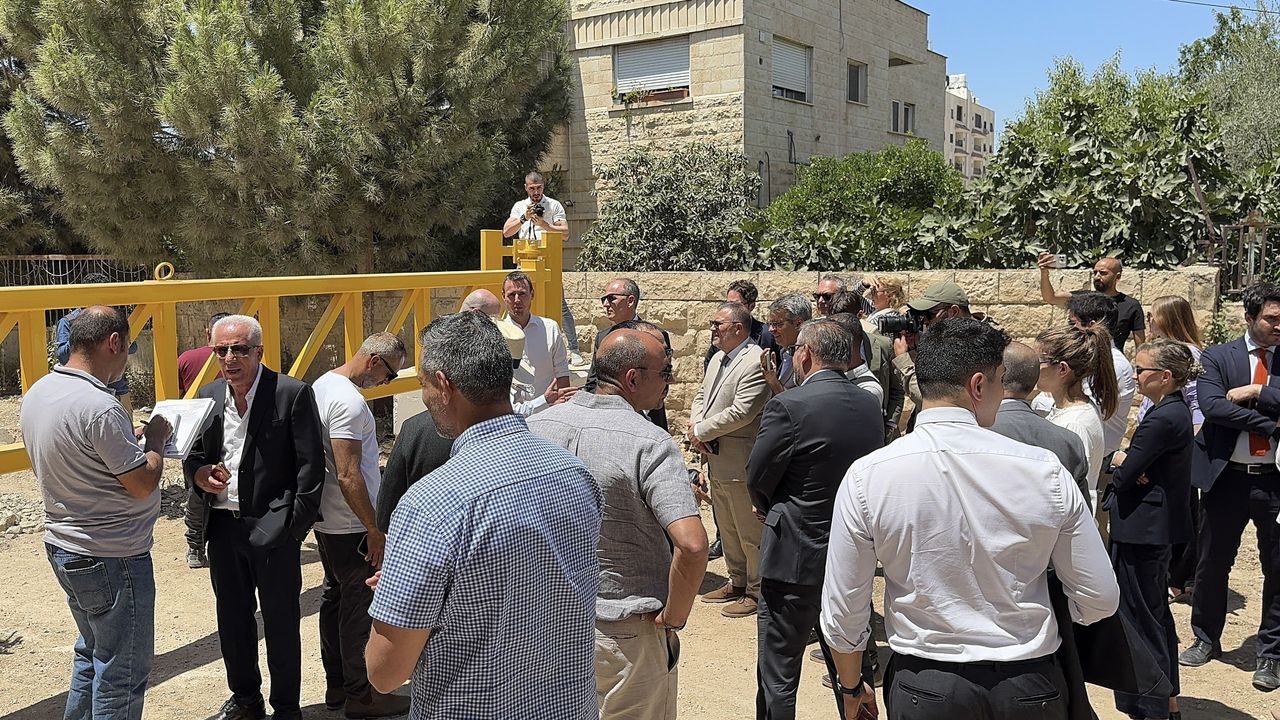Israeli Forces Shoot at European Diplomats in West Bank