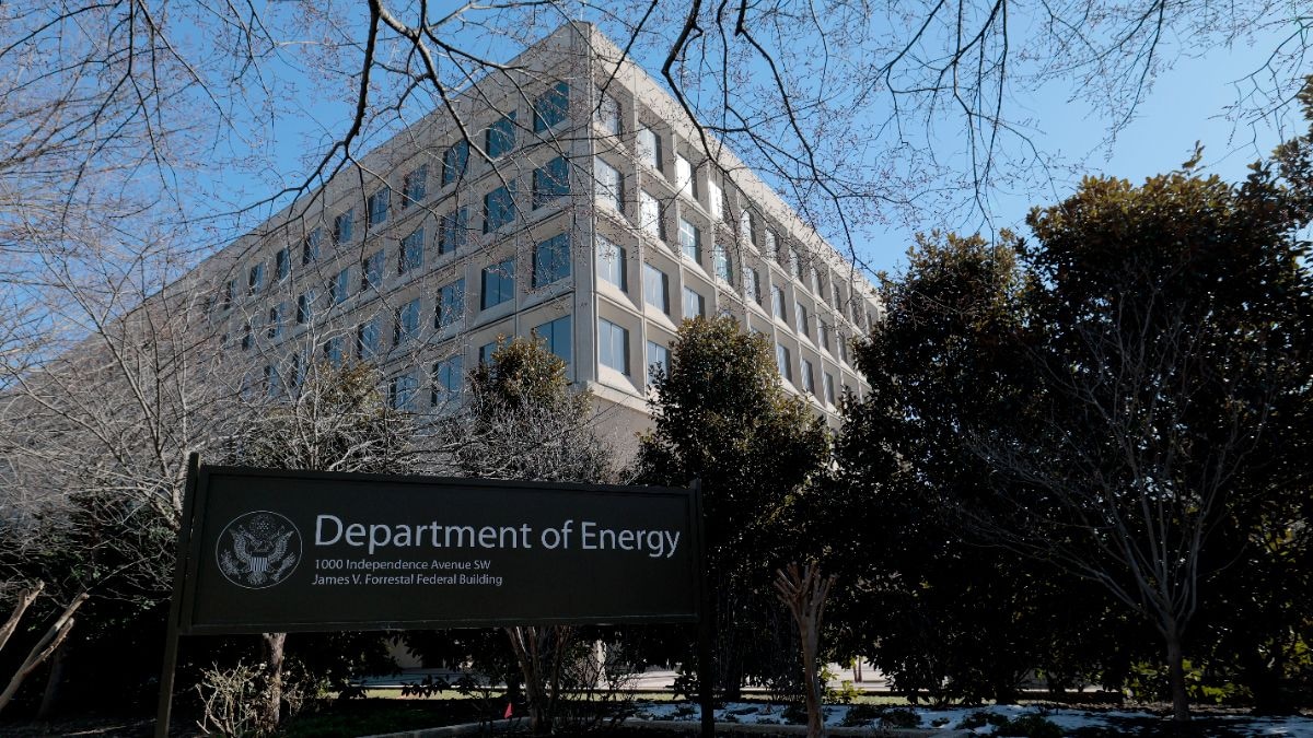 Trump Administration Orders Michigan Coal Plant to Stay Open
