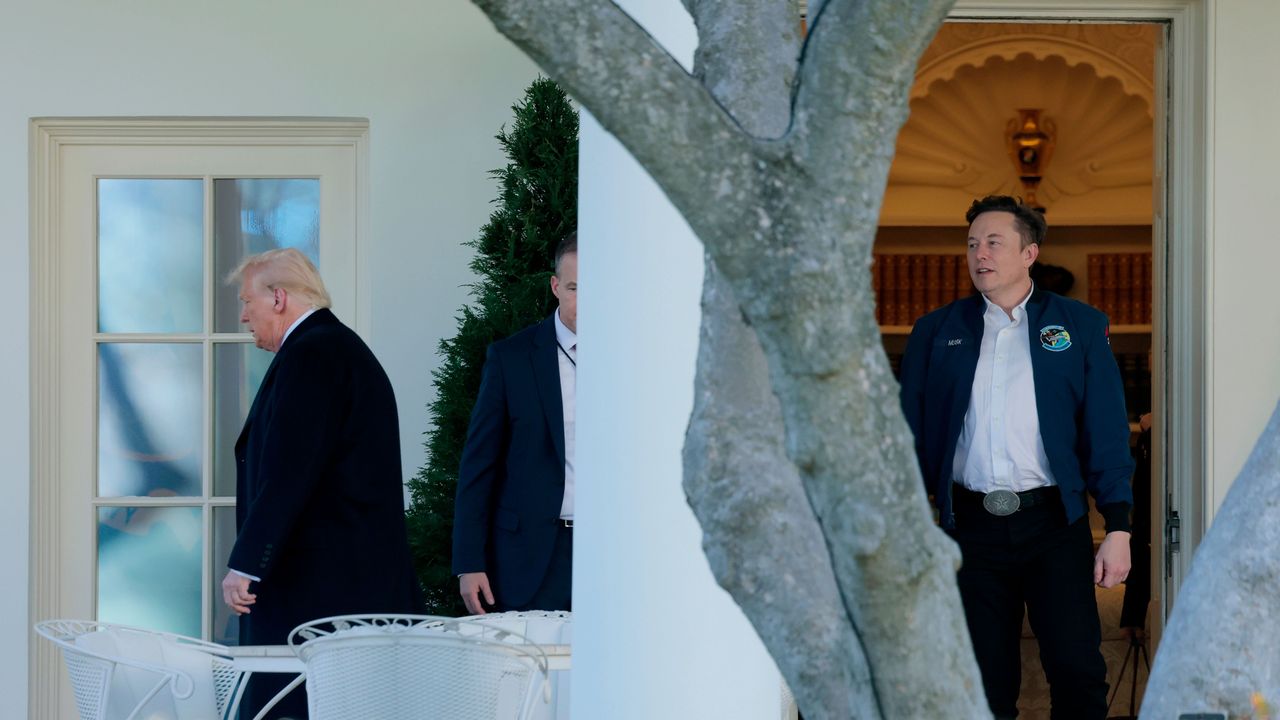 Trump, Musk Feud Erupts Over Spending Bill Dispute