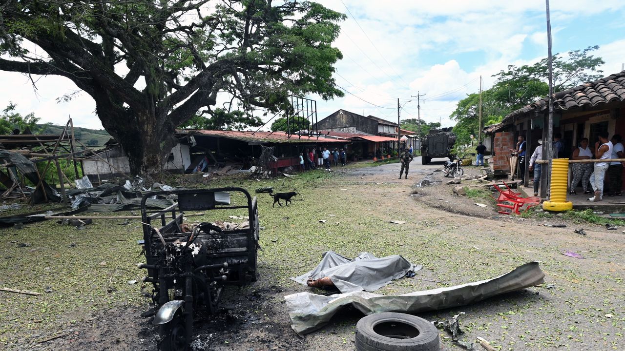 At Least 7 Dead as Colombia Hit with Bombings, Gun Attacks
