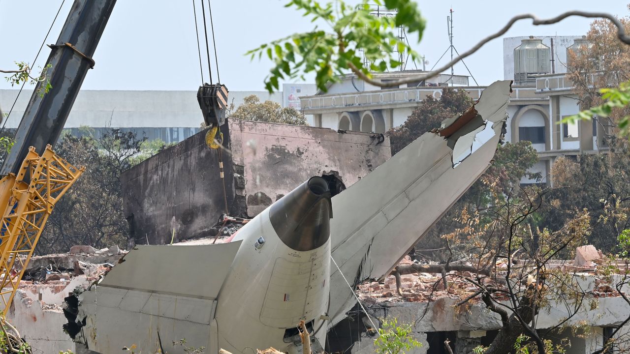 Air India Finds No Issues in Fleet Fuel Switches After Fatal Crash Investigation