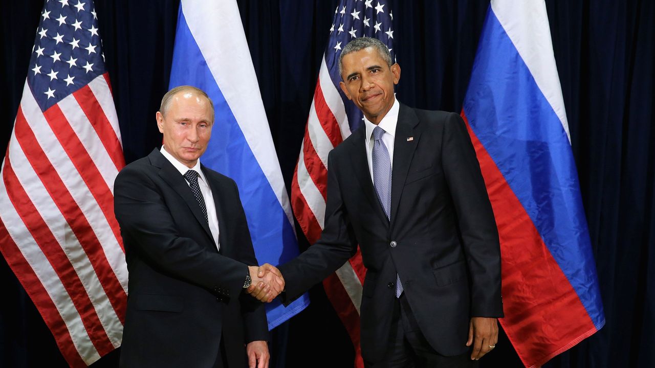 Tulsi Gabbard Accuses Obama of 2016 'Treasonous Conspiracy'