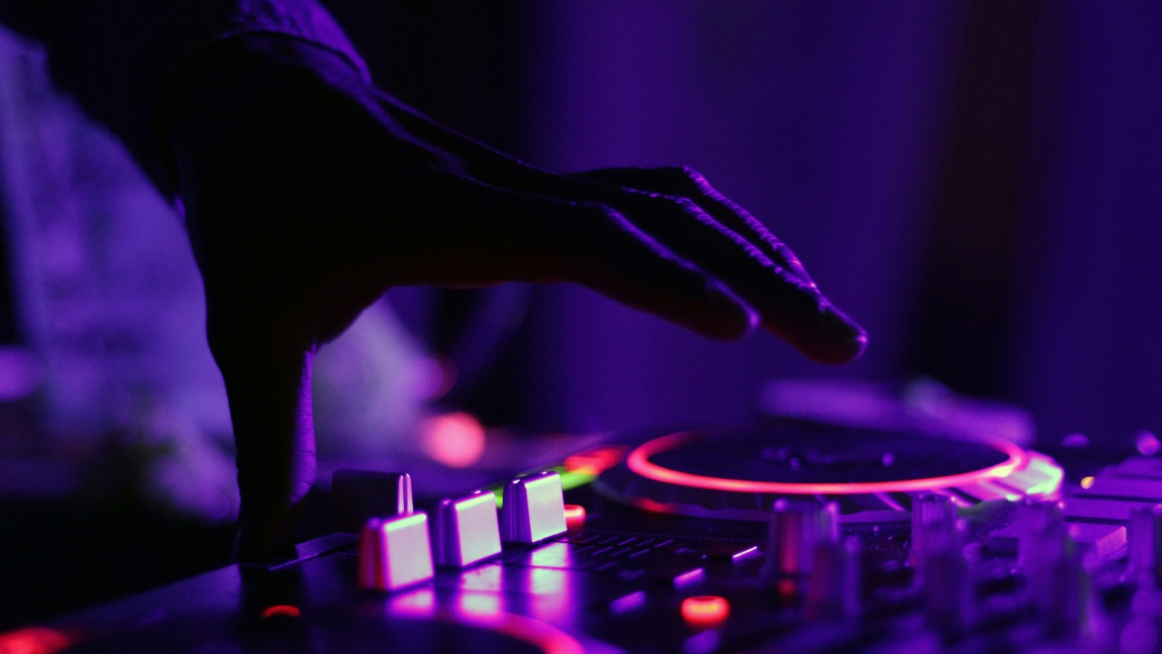 Sweden Launches World's First AI Music License for Training