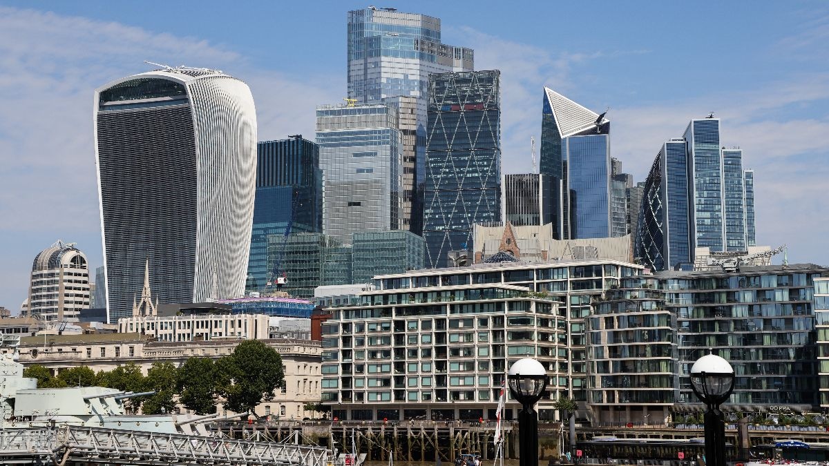 UK Economy Fails to Grow in July