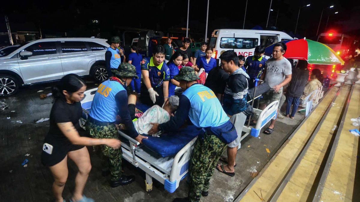 6.9 Earthquake Kills At Least 69 in Philippines' Cebu Province