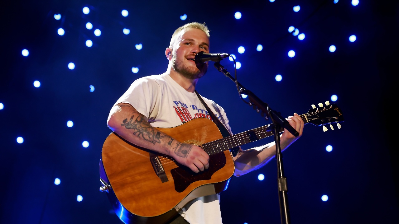 Verity - Zach Bryan Responds to Backlash Over ICE Song
