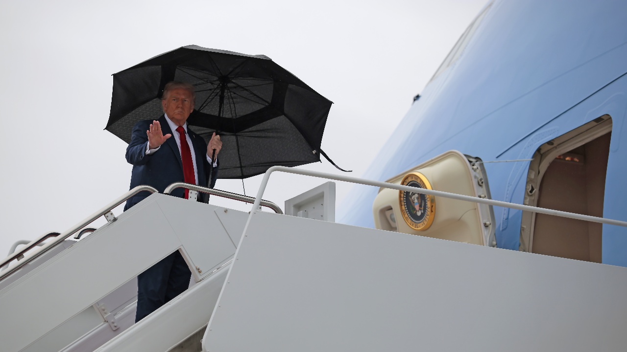 Trump Says Ukraine May Get Tomahawk Missiles if Putin Doesn't End Conflict