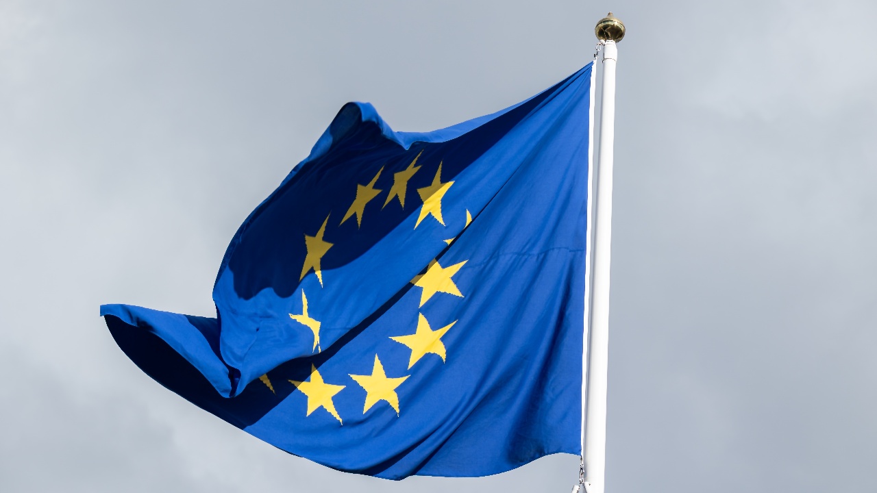 EU Approves Russian Gas Phase-Out by 2028 Despite Opposition