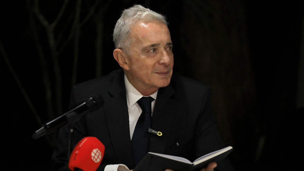 Colombia: Appeals Court Overturns Former President Uribe's Conviction