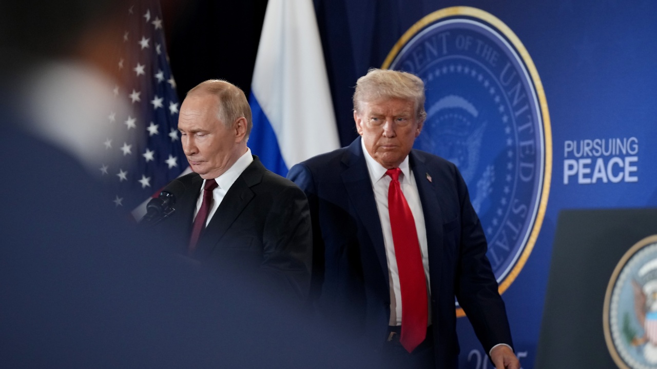 US Sanctions Russian Oil Giants Rosneft, Lukoil