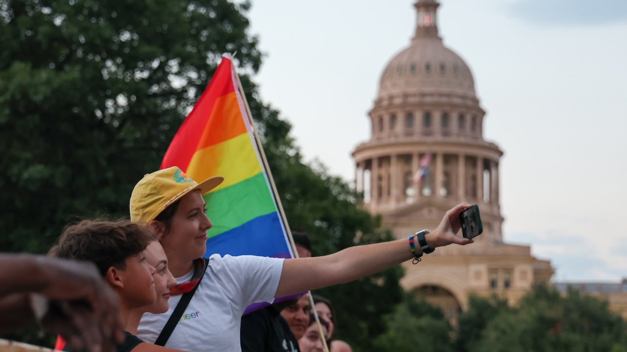 Texas Allows Judges to Refuse Same-Sex Weddings on Religious Grounds