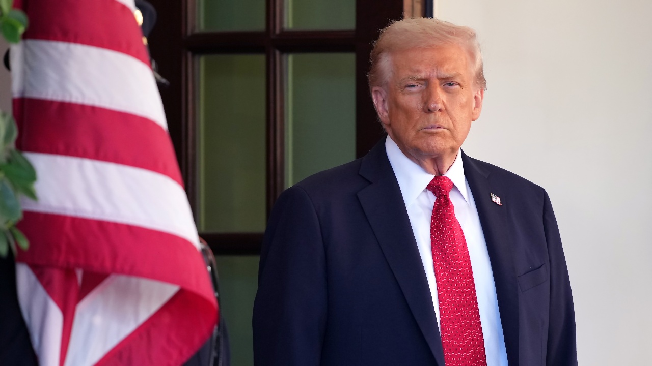 Trump Contradicts Court Order, Spokesperson on Paying Out SNAP Benefits