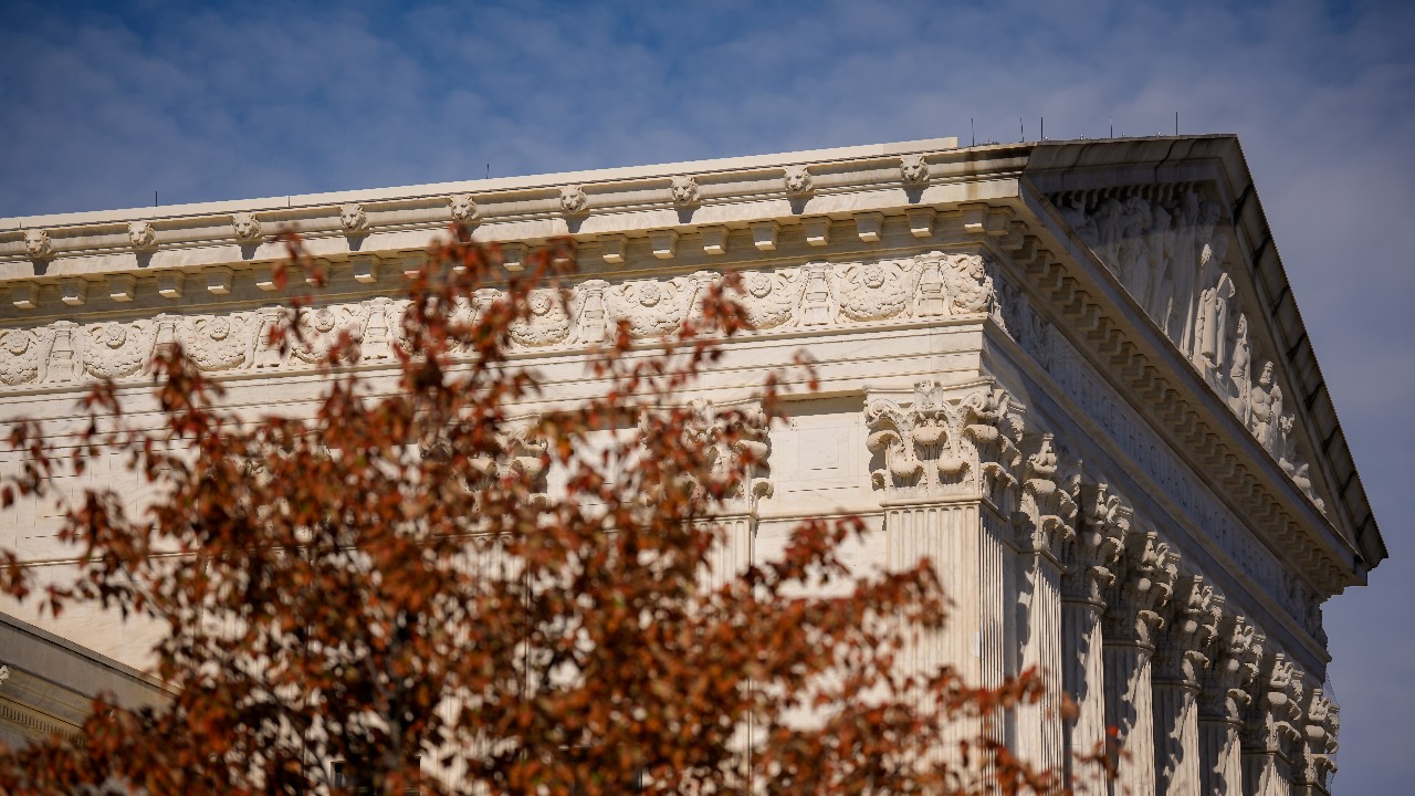 Supreme Court Weighs Legality of Trump’s Emergency Tariffs