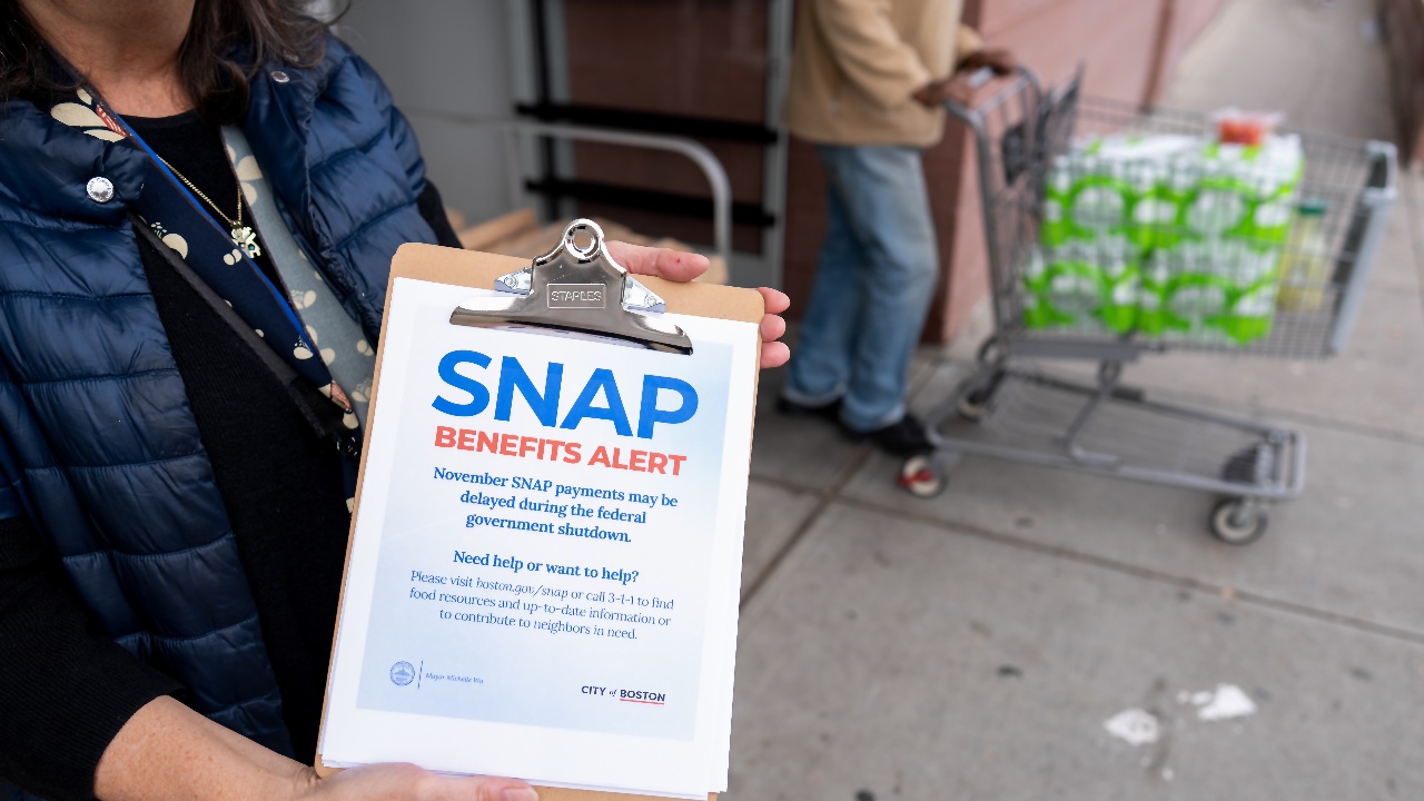 Trump Agrees to Comply After Judge Orders Admin to Pay Full SNAP Benefits