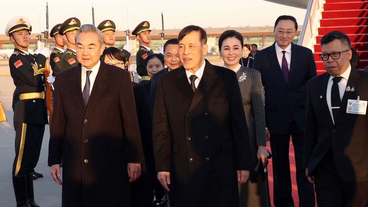 Thai King Makes First State Visit to China in 50 Years
