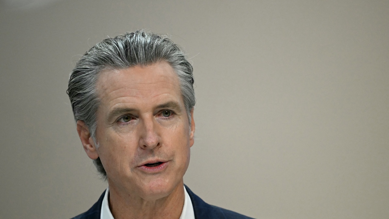 California Launches Portal to Report Federal Agent Misconduct