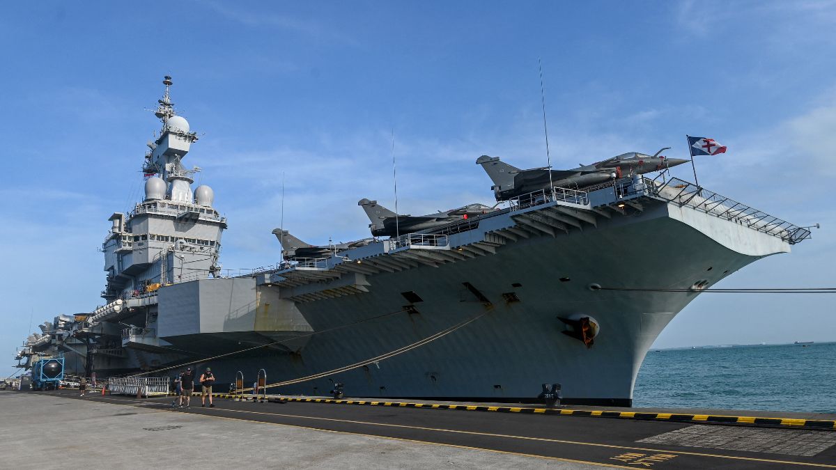 France Approves New Nuclear Aircraft Carrier by 2038