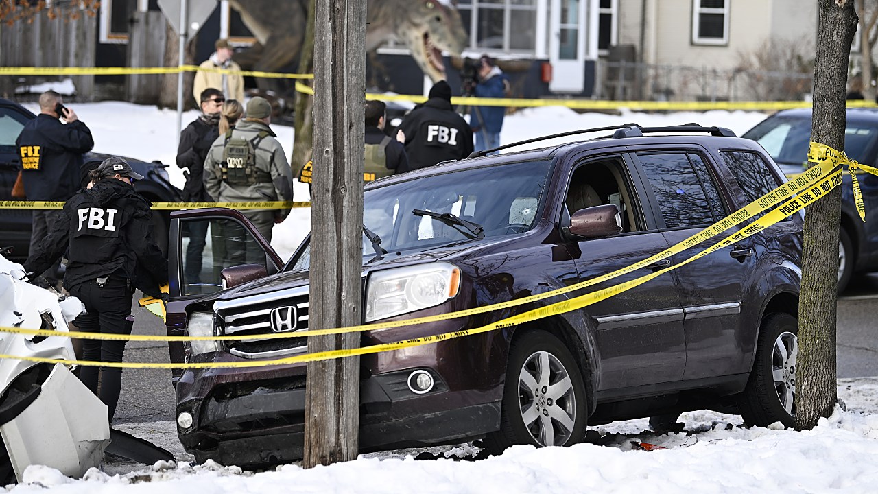 ICE Agent Fatally Shoots Woman in Minneapolis