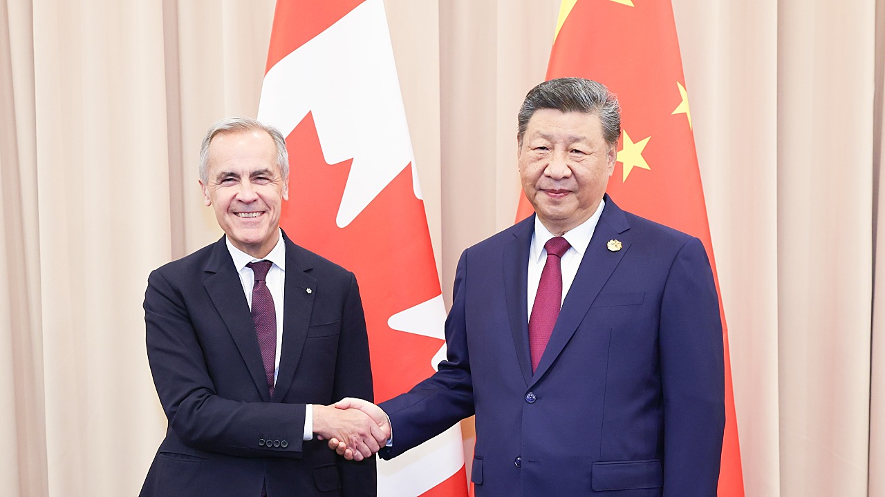 Canada: Carney Visits China Amid US Rift