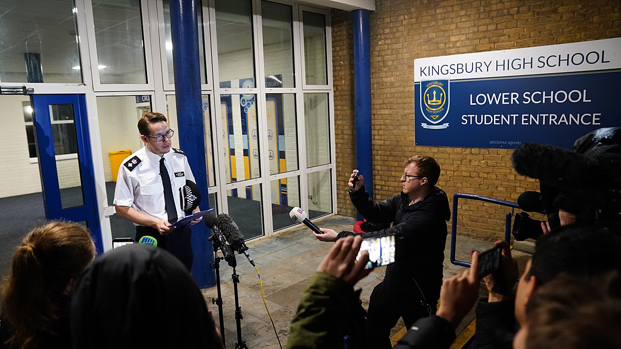 UK: 13-Year-Old Arrested as Two Boys Stabbed at London School