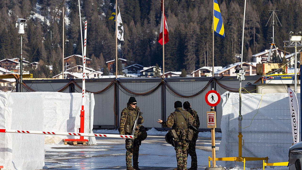 Swiss to Vote on 10 Million Population Cap on June 14