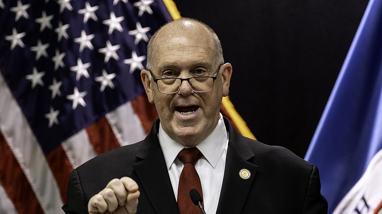 Trump Border Czar Ends Minnesota ICE Operation