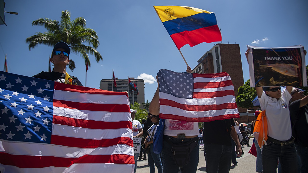 Trump Plans to Visit Venezuela, US Eases More Sanctions