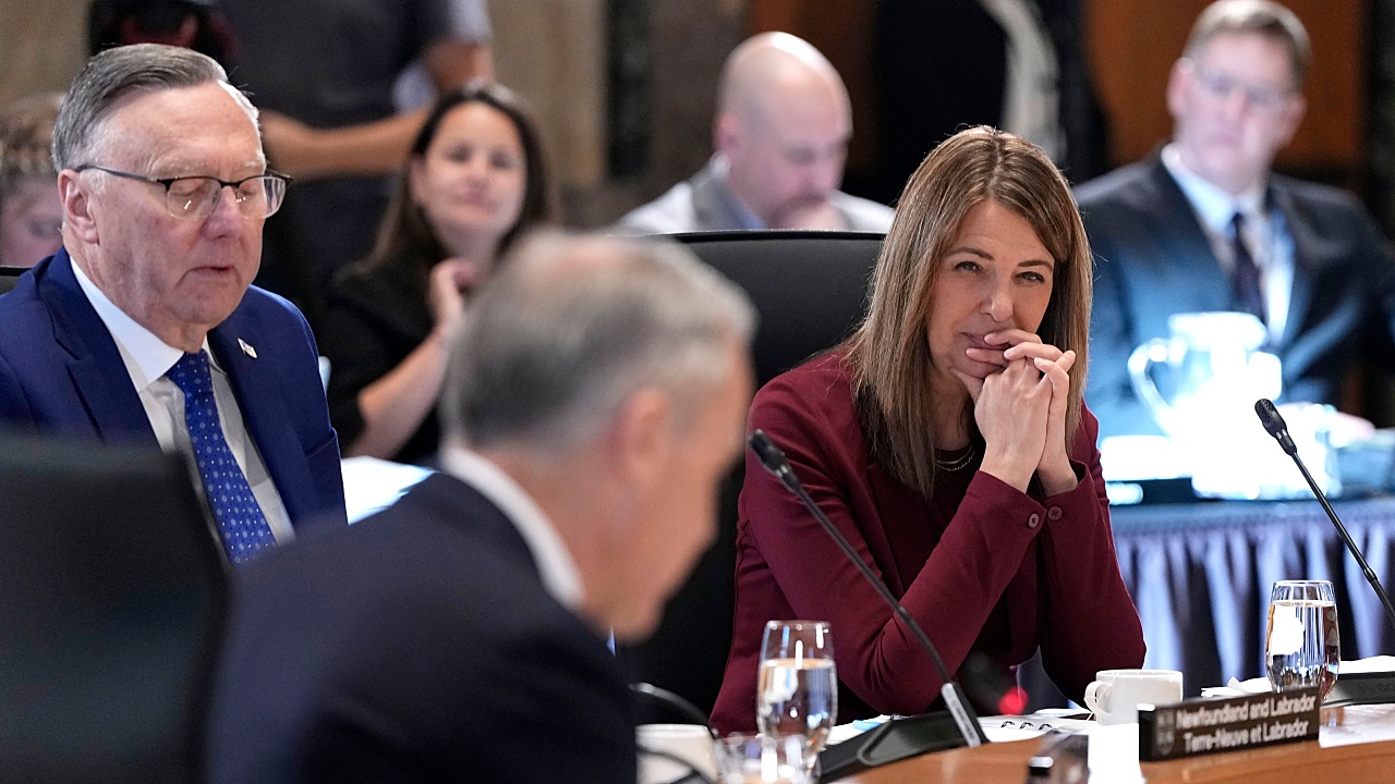 Canada: Alberta to Hold Referendum on Immigration, Constitution