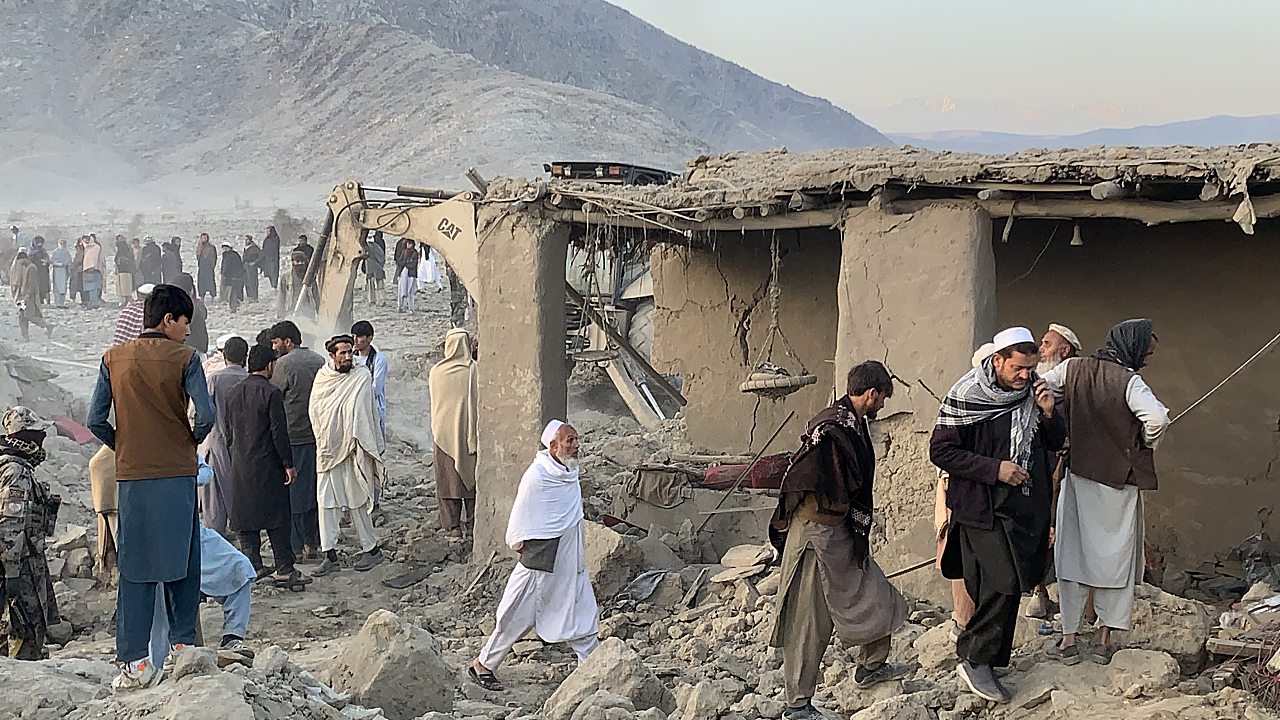 Pakistan Strikes Afghan Border Camps; 18 Civilians Dead