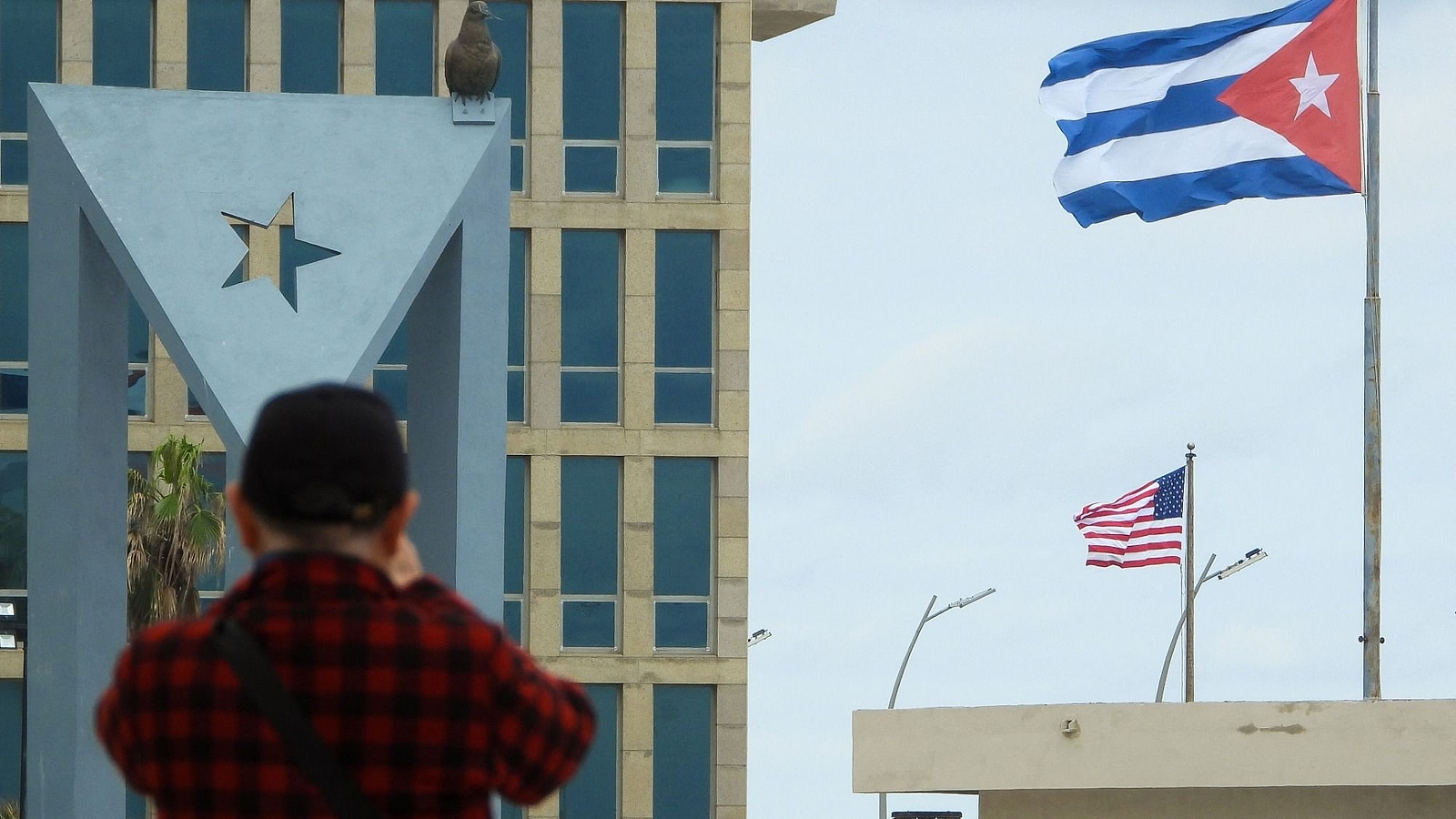 Cuban Guards Kill 4 on Florida Speedboat in Firefight