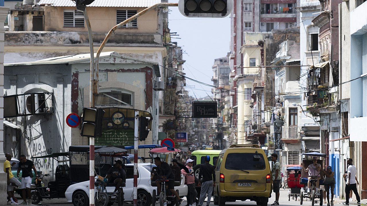 Major Blackout Hits Cuba, Díaz-Canel Calls for Economic Changes