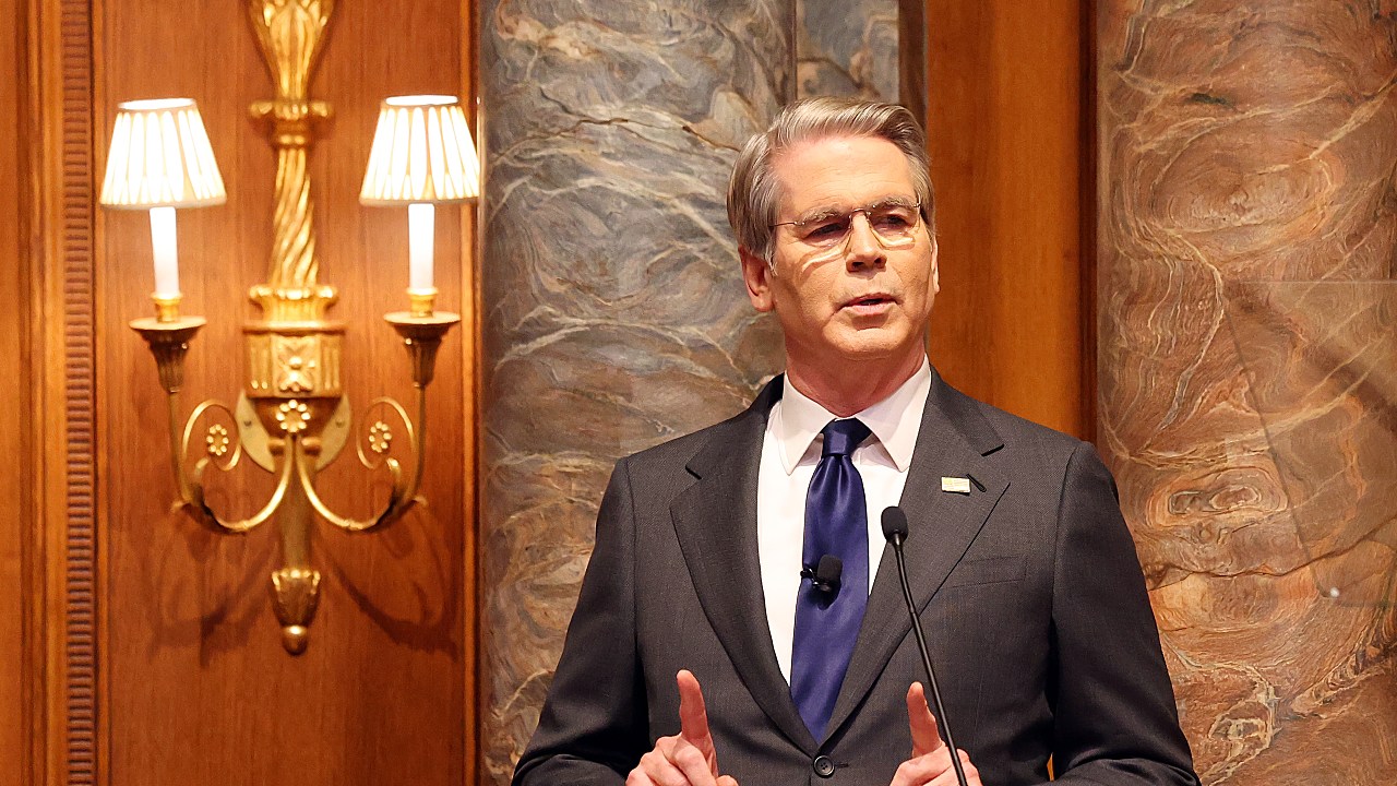 US Grants India 30-Day Waiver to Buy Russian Oil