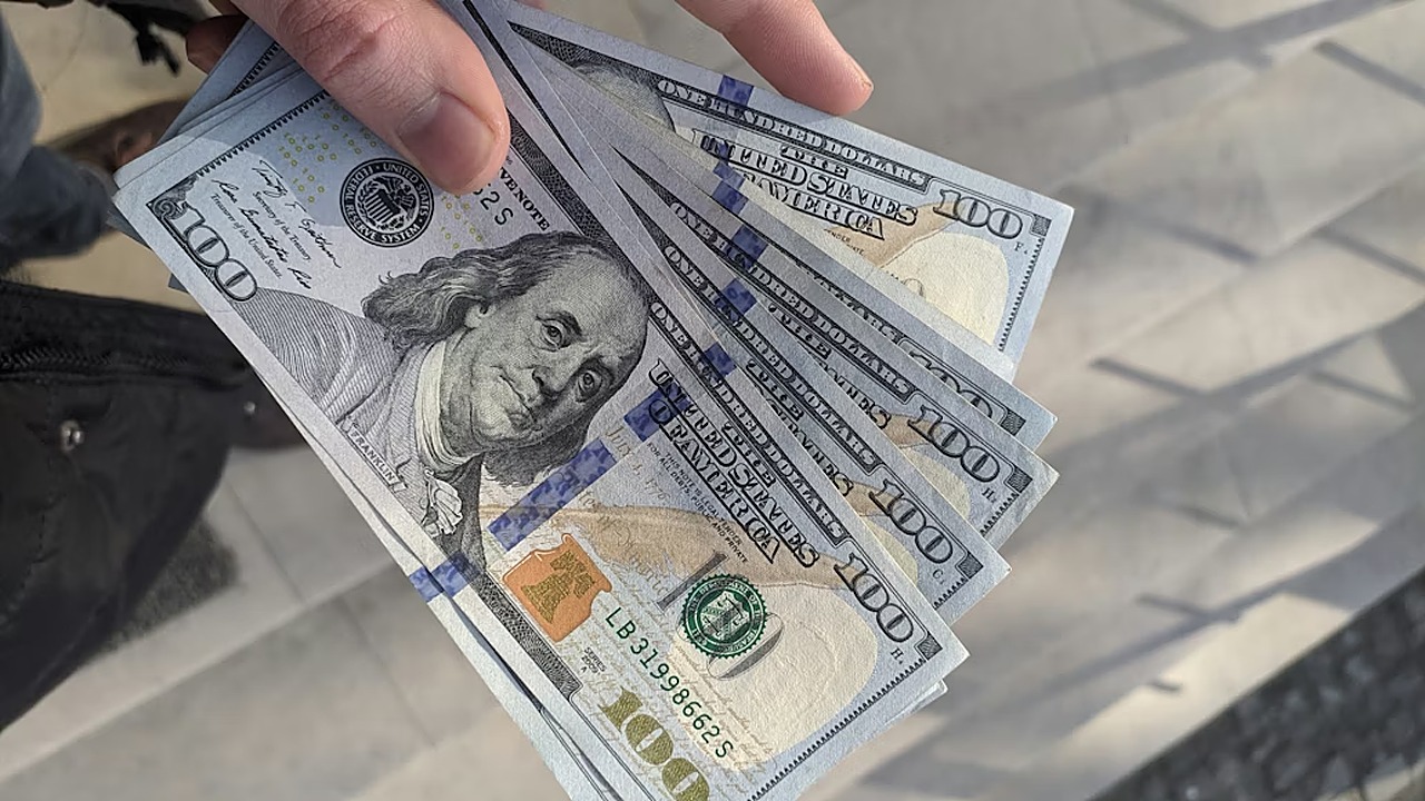 Trump's Signature to Appear on US Currency