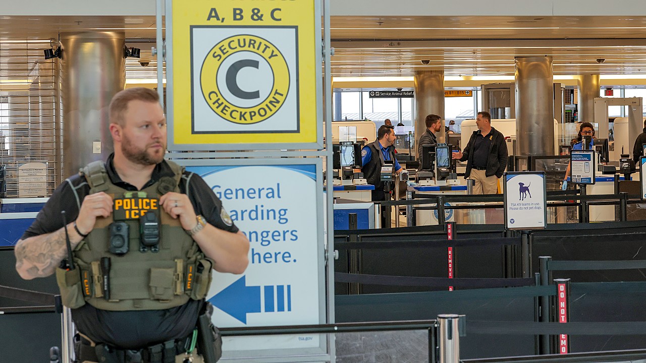Report: TSA Tips Led to Over 800 ICE Arrests at Airports