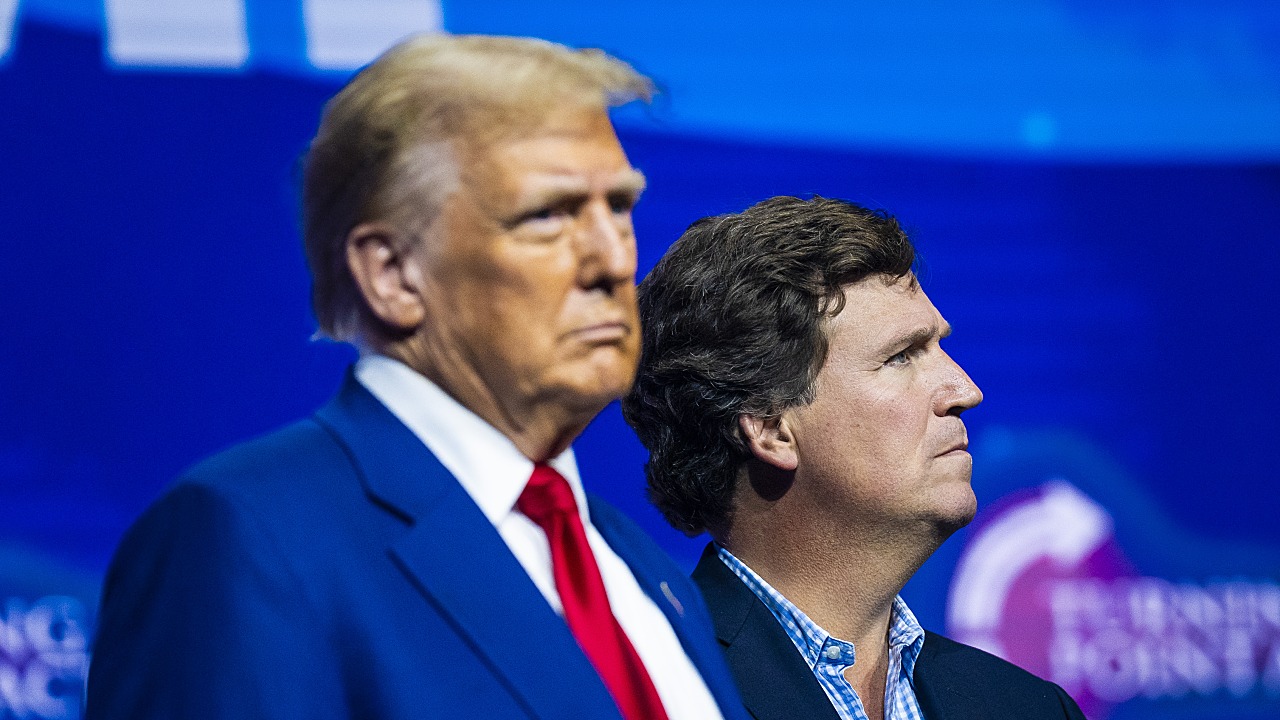 Tucker Carlson Apologizes for Past Trump Support