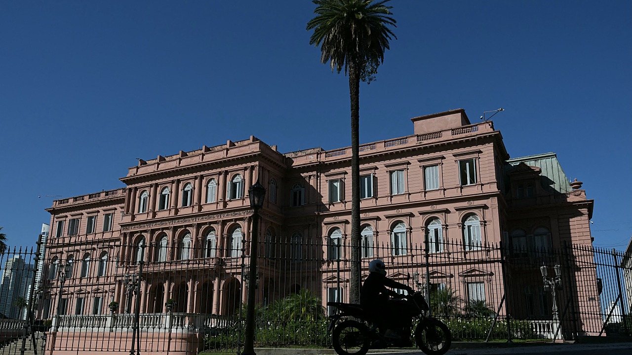 Argentina Bans 60 Journalists From Casa Rosada