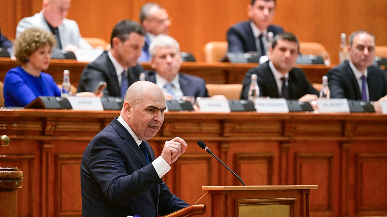 Romania's Government Ousted in Record No-Confidence Vote
