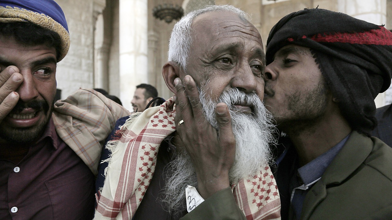 Yemen Signs Largest Prisoner Swap Deal in a Decade