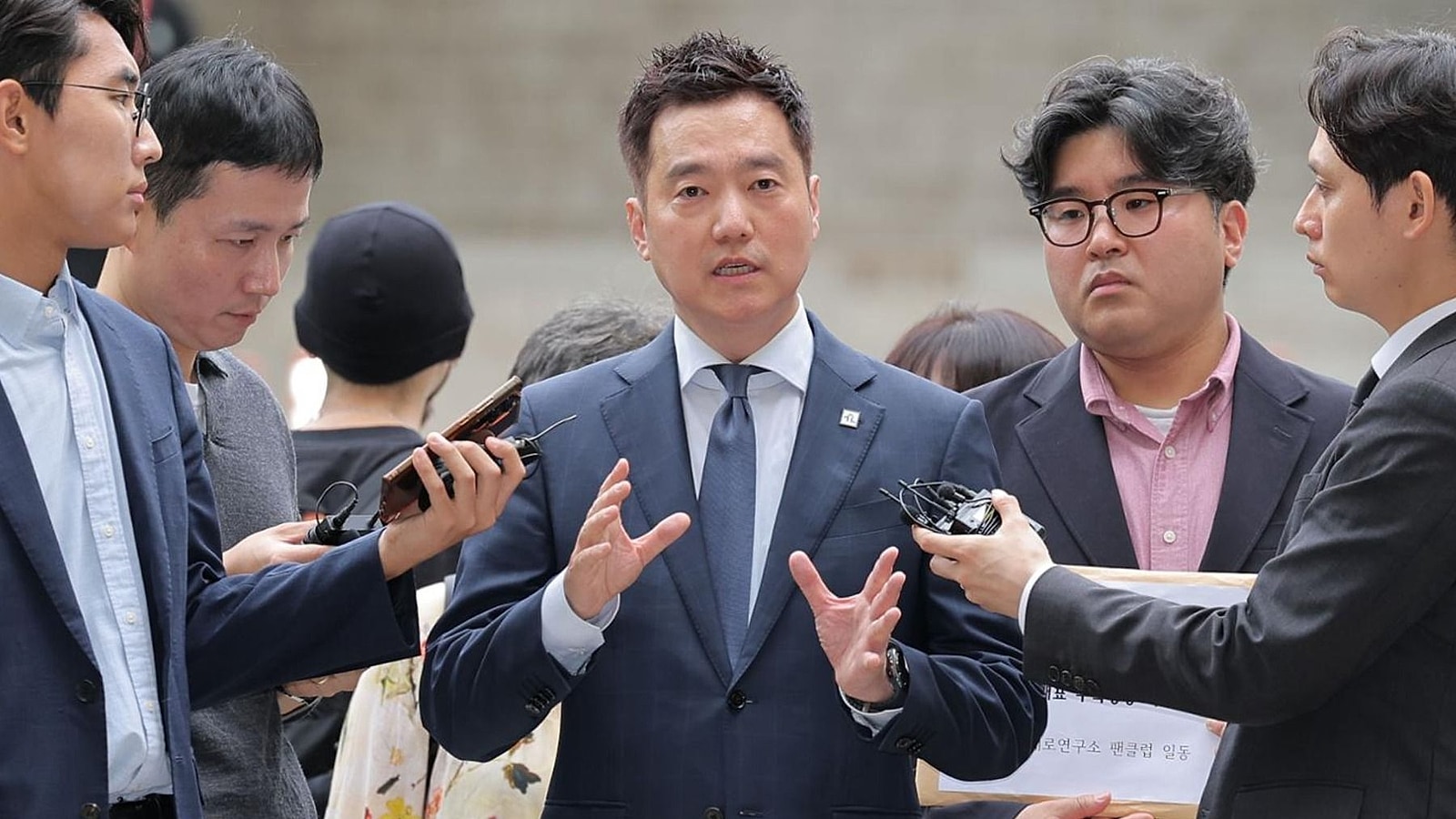 Seoul YouTuber Arrested for Alleged AI Deepfake Star Defamation