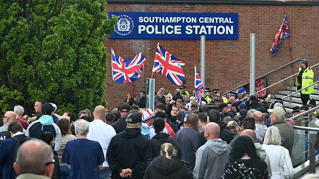 UK: Police Face Investigation After Nowak Murderer Sentenced to Life in Prison